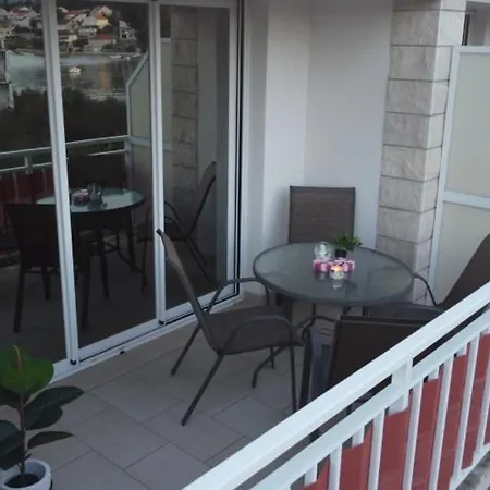 Luxury Oasis Apartment